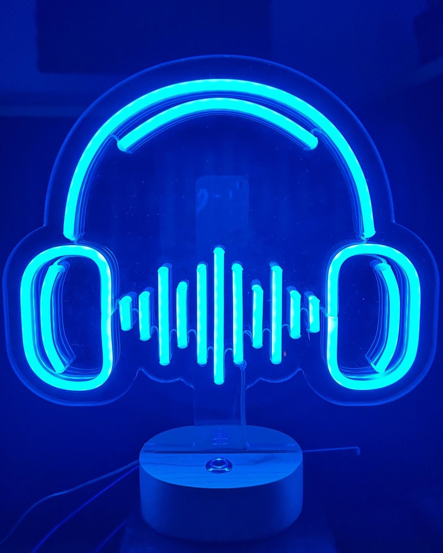 Headphones desk lamp neonerdy.design